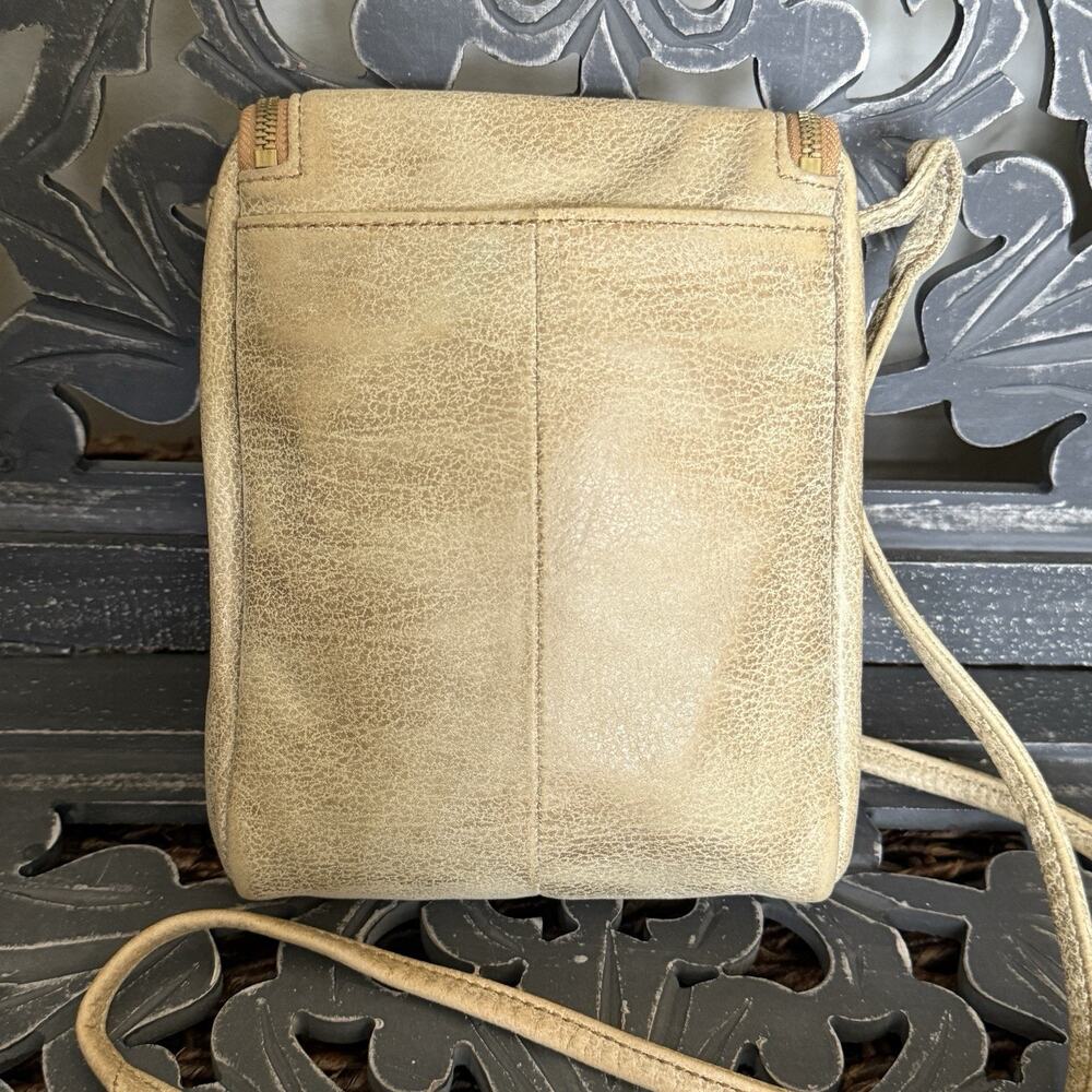 HOBO Fern Crossbody Gold Leaf Metallic Leather Purse Vanilla Girl - Picture 9 of 13